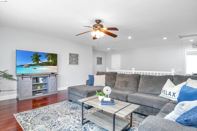 34 Fuller Ct, Oakley, CA 94561