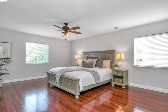 34 Fuller Ct, Oakley, CA 94561