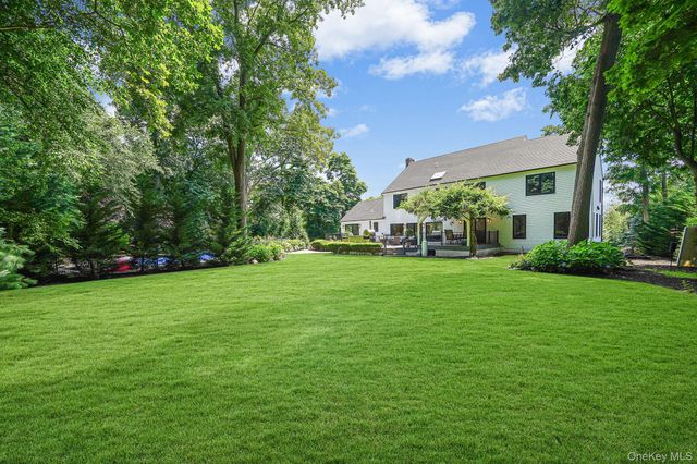 9 Maureen Drive, Mount Sinai, NY 11766