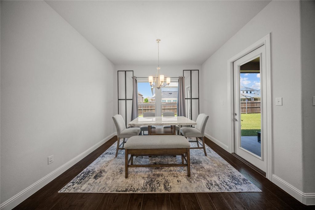 Image 12 of property listing at 6604 Merlot Circle, Rowlett, TX 75088