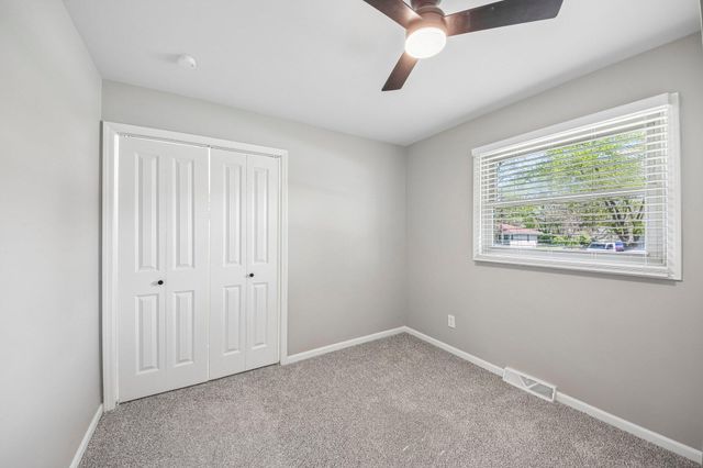 6396 Vermont Street, Merrillville, IN 46410