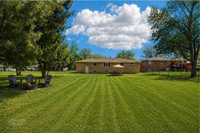 6396 Vermont Street, Merrillville, IN 46410
