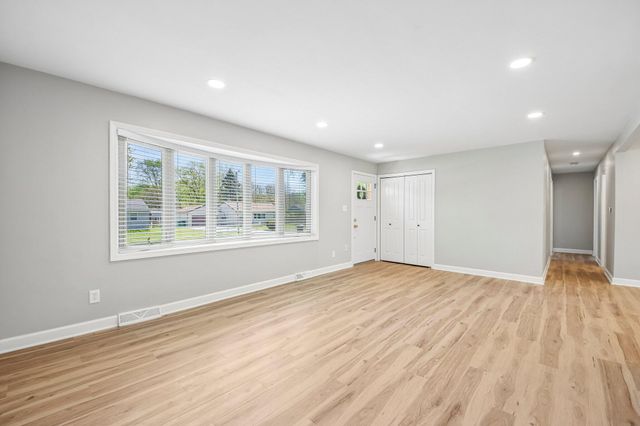 6396 Vermont Street, Merrillville, IN 46410