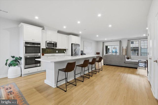 715-B THOMAS LN, Manassas Park, VA 20111