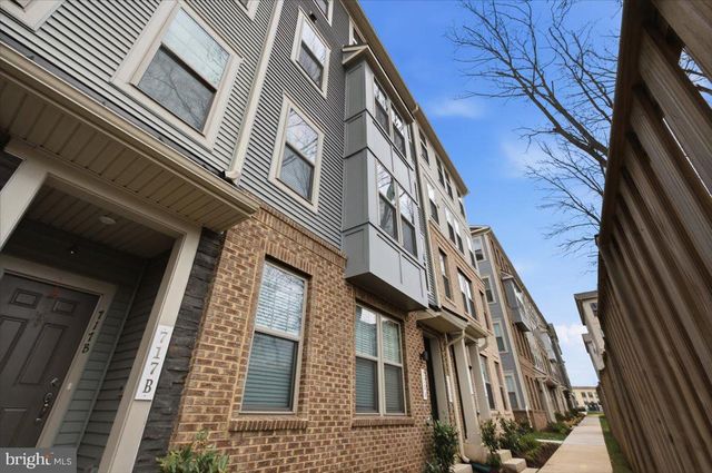 715-B THOMAS LN, Manassas Park, VA 20111