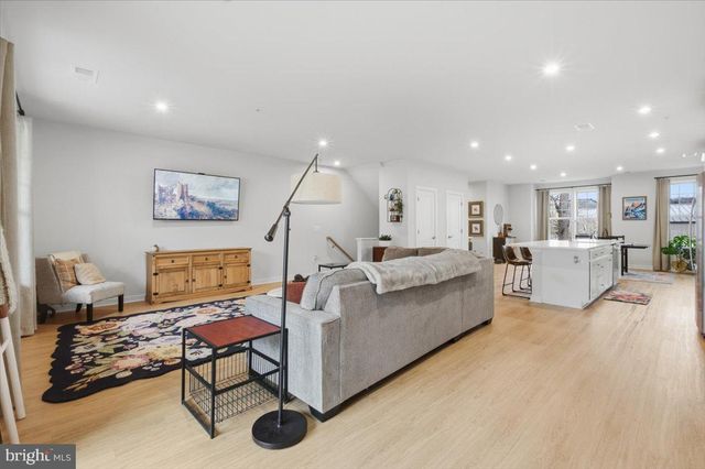 715-B THOMAS LN, Manassas Park, VA 20111