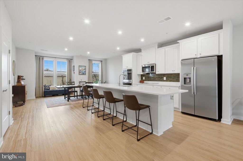 715-B THOMAS LN, Manassas Park, VA 20111