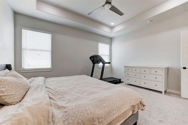 6300 Macarthur Park Circle, Edmond, OK 73012