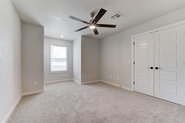 6300 Macarthur Park Circle, Edmond, OK 73012