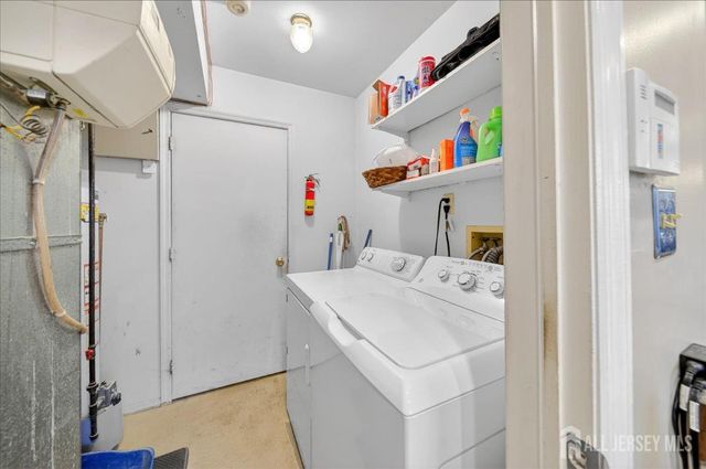 8 N Grand Avenue, Port Reading, NJ 07064