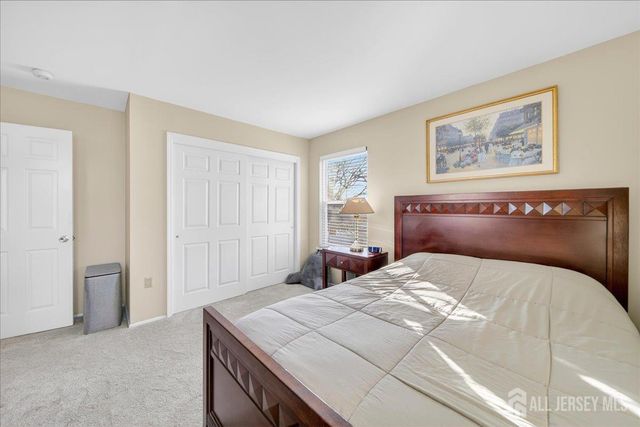 8 N Grand Avenue, Port Reading, NJ 07064