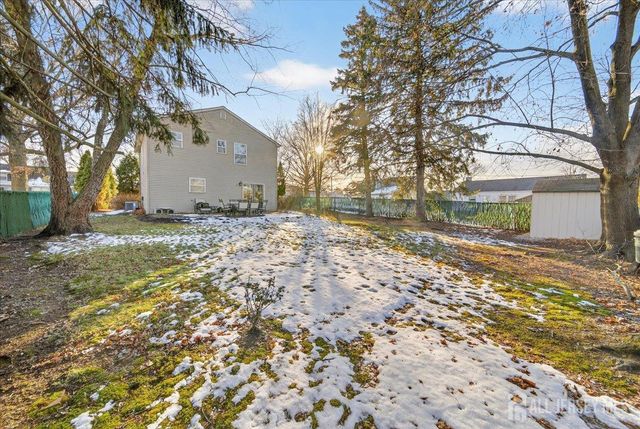 8 N Grand Avenue, Port Reading, NJ 07064