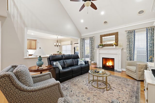 1044 Bay Colony Drive, Richmond, KY 40475