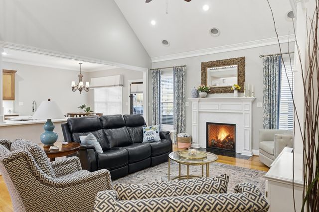 1044 Bay Colony Drive, Richmond, KY 40475