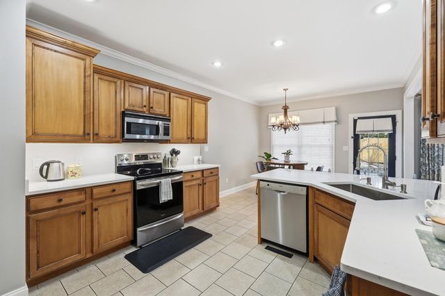 1044 Bay Colony Drive, Richmond, KY 40475