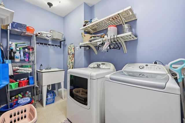 1044 Bay Colony Drive, Richmond, KY 40475