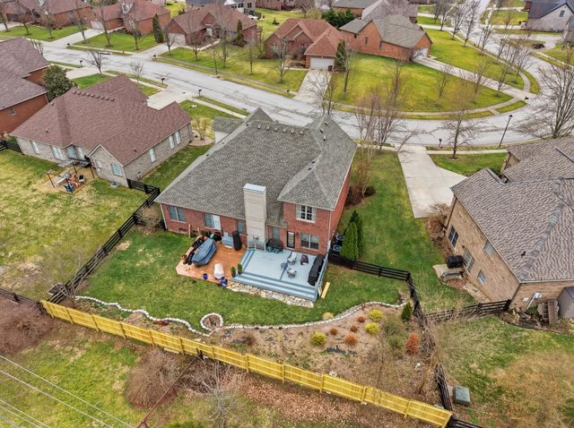 1044 Bay Colony Drive, Richmond, KY 40475