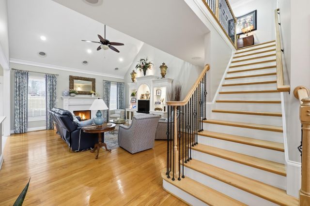 1044 Bay Colony Drive, Richmond, KY 40475