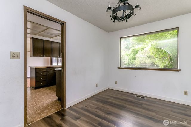 1304 S 286th Street, Federal Way, WA 98003
