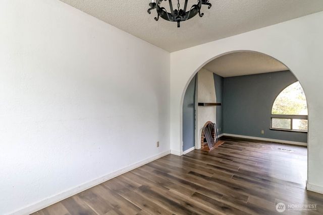 1304 S 286th Street, Federal Way, WA 98003