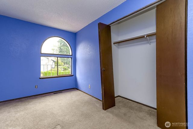 1304 S 286th Street, Federal Way, WA 98003