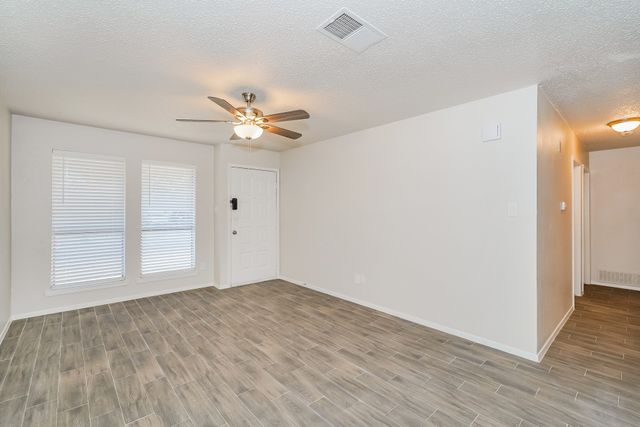 2737 Mill Pond Road, Denton, TX 76209