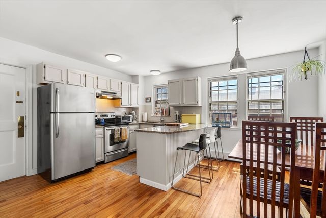 96 Boylston Street 3, Newton, MA 02467