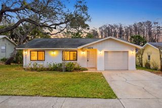 1373 S DISSTON AVENUE, Tarpon Springs, FL 34689