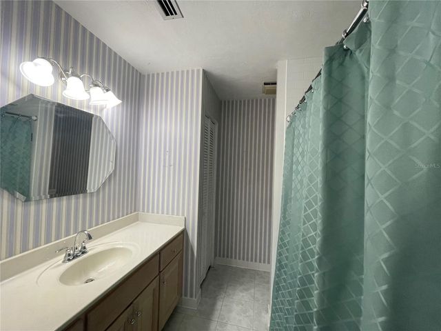 2421 NW 106TH DRIVE, Gainesville, FL 32606