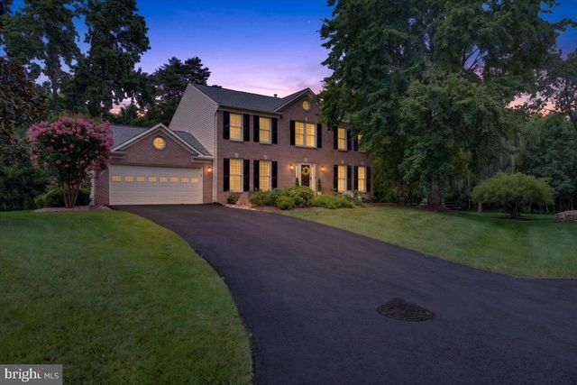 6300 LEE FOREST PATH, Centreville, VA 20120