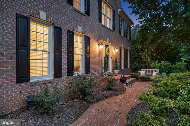 6300 LEE FOREST PATH, Centreville, VA 20120
