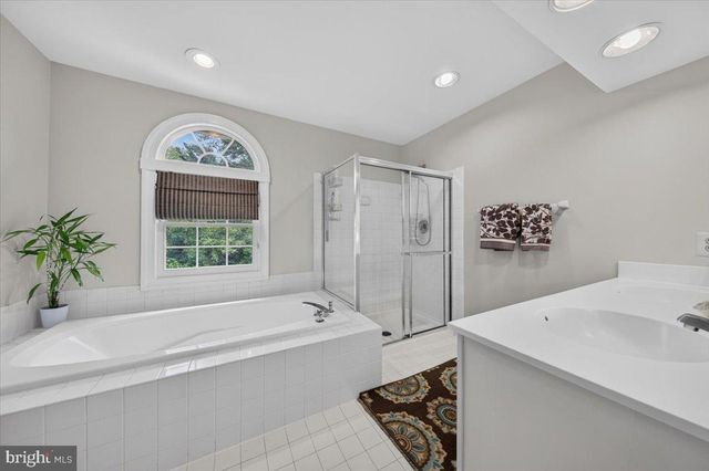 6300 LEE FOREST PATH, Centreville, VA 20120