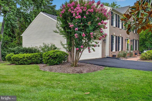 6300 LEE FOREST PATH, Centreville, VA 20120