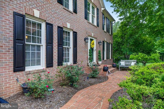 6300 LEE FOREST PATH, Centreville, VA 20120