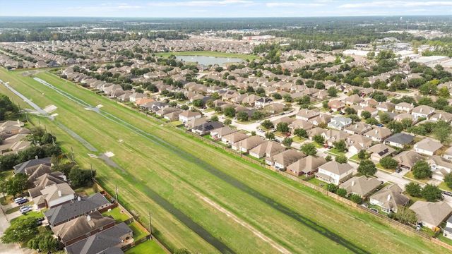 21526 Rose Mill Drive, Kingwood, TX 77339