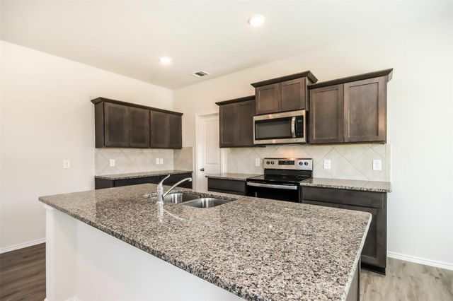 15239 Estrella West, Houston, TX 77073