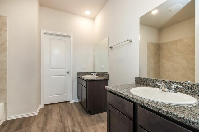 15239 Estrella West, Houston, TX 77073