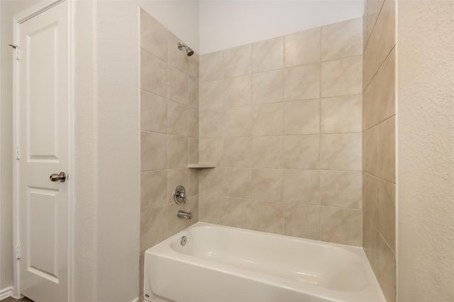 15239 Estrella West, Houston, TX 77073