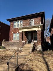5045 Lindenwood Avenue, St Louis, MO 63109