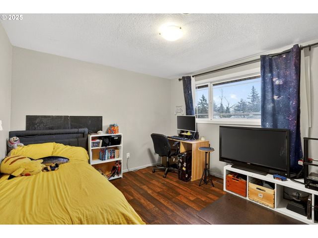 6635 Se DONCASTER Dr, Gladstone, OR 97027