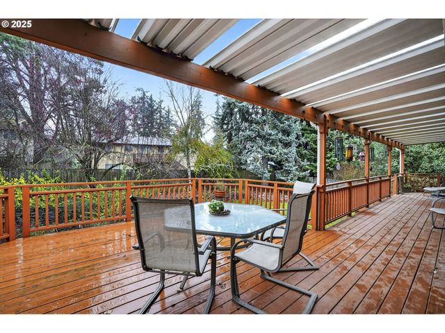 6635 Se DONCASTER Dr, Gladstone, OR 97027