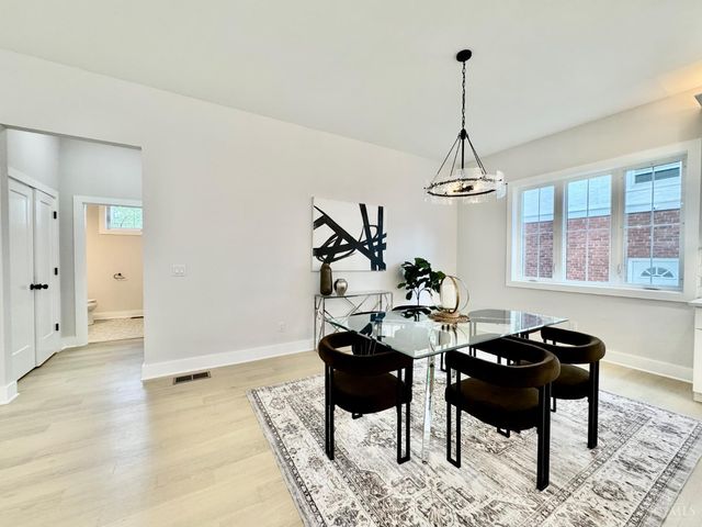 2523 Ridgeland Place, Cincinnati, OH 45212