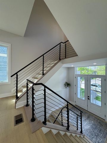 2523 Ridgeland Place, Cincinnati, OH 45212