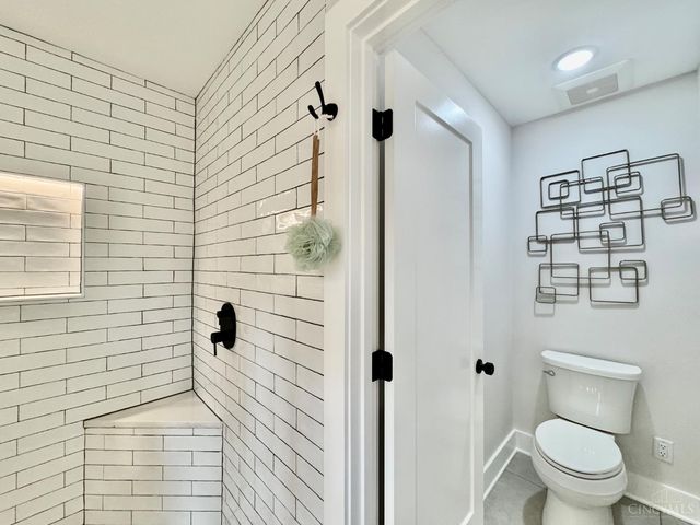 2523 Ridgeland Place, Cincinnati, OH 45212