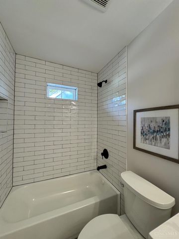 2523 Ridgeland Place, Cincinnati, OH 45212