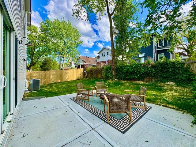 2523 Ridgeland Place, Cincinnati, OH 45212