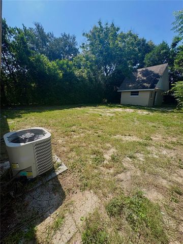 434 AVENUE D SE, Winter Haven, FL 33880