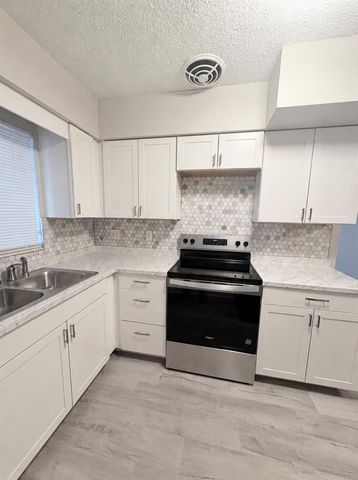 434 AVENUE D SE, Winter Haven, FL 33880