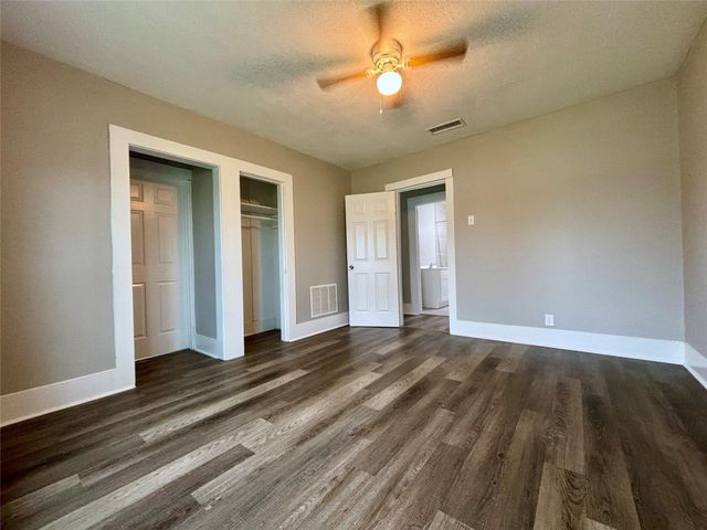 9710 Casa Loma Drive, Houston, TX 77041