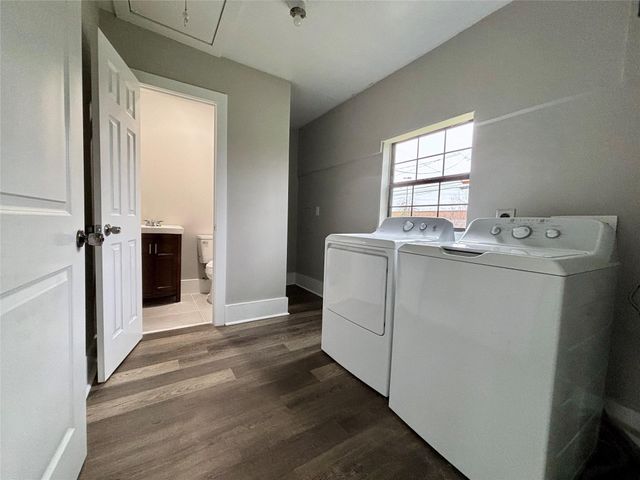9710 Casa Loma Drive, Houston, TX 77041
